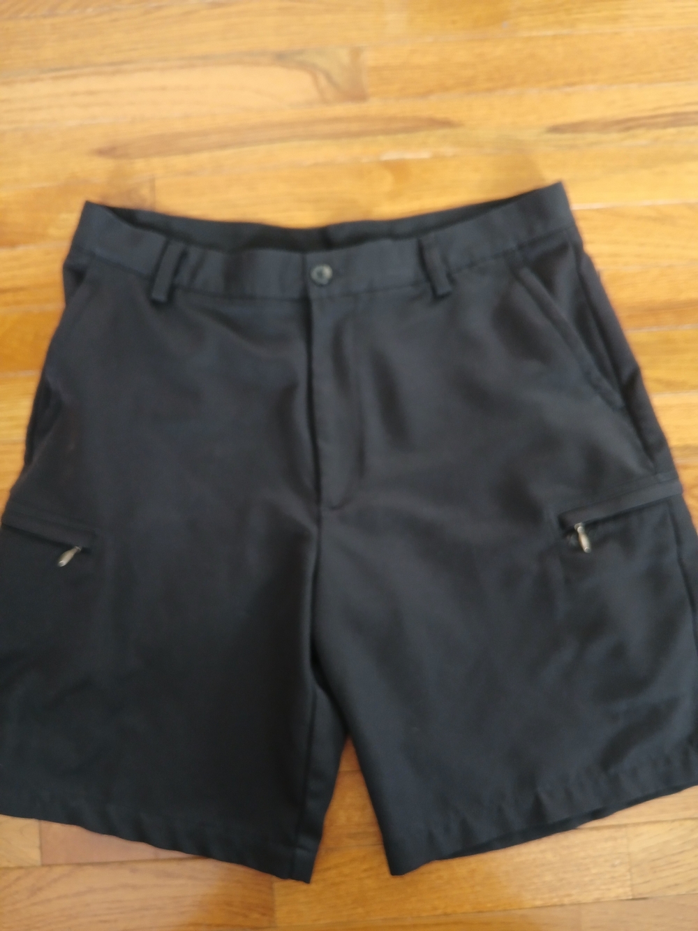 Izod Men's Black Cargo Shorts with Zip Pockets